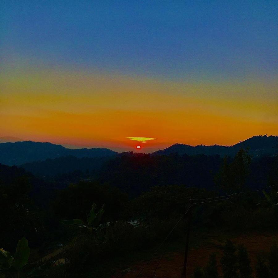Phu Morinn Camping ม่อนแจ่ม Mon Jam Bagian luar foto